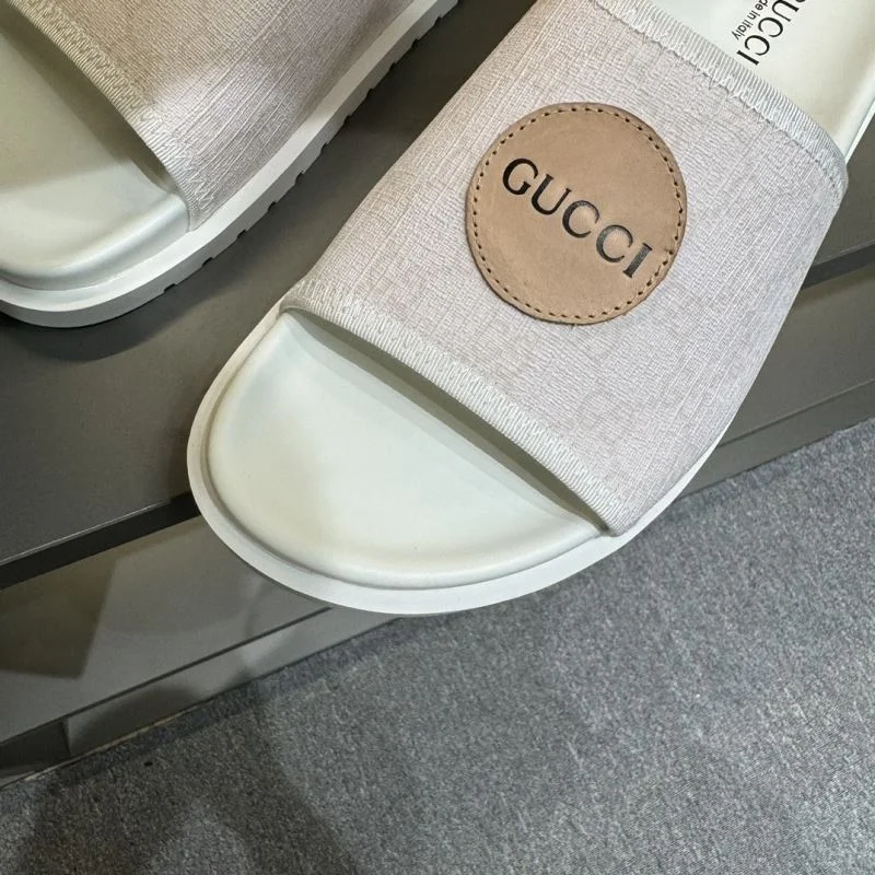 Gucci Slippers Comfortable 23881