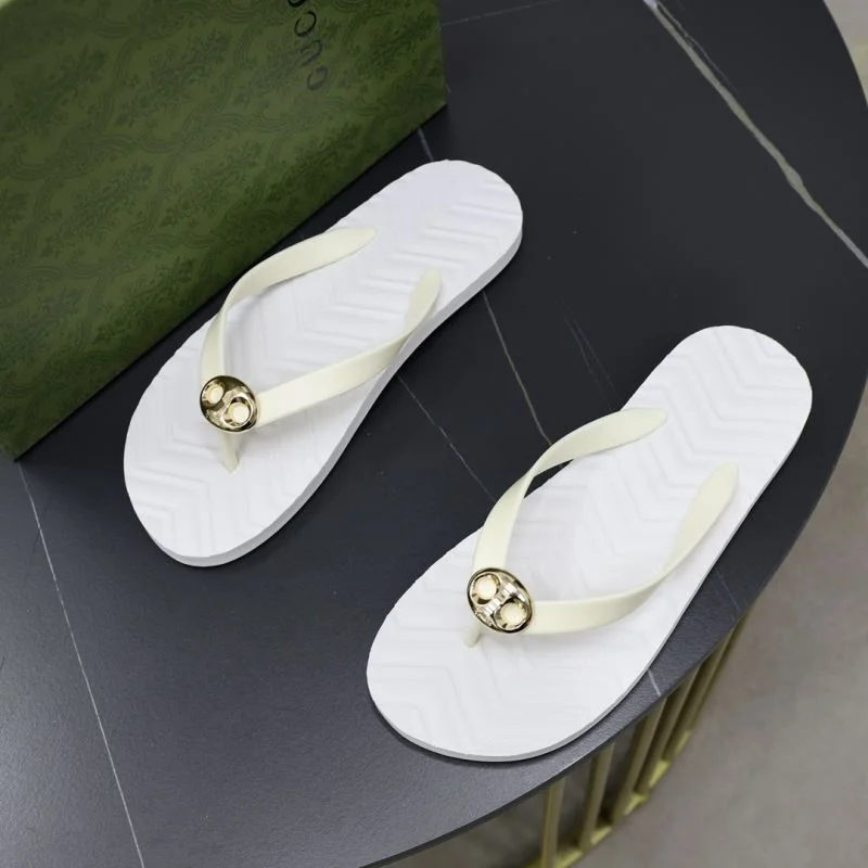 Resilient Gucci Slippers 23865
