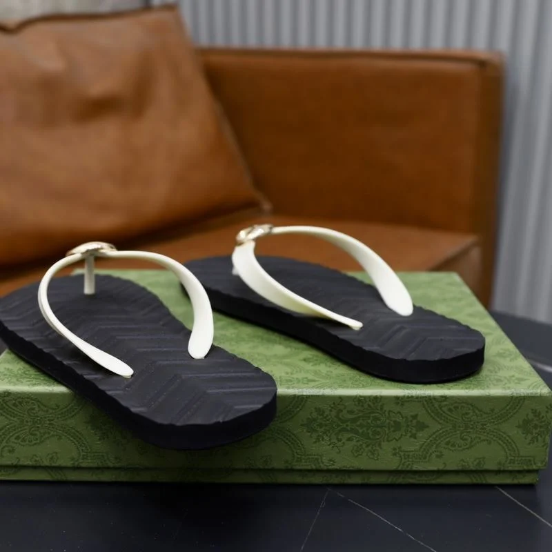Minimalist Gucci Slippers 23866