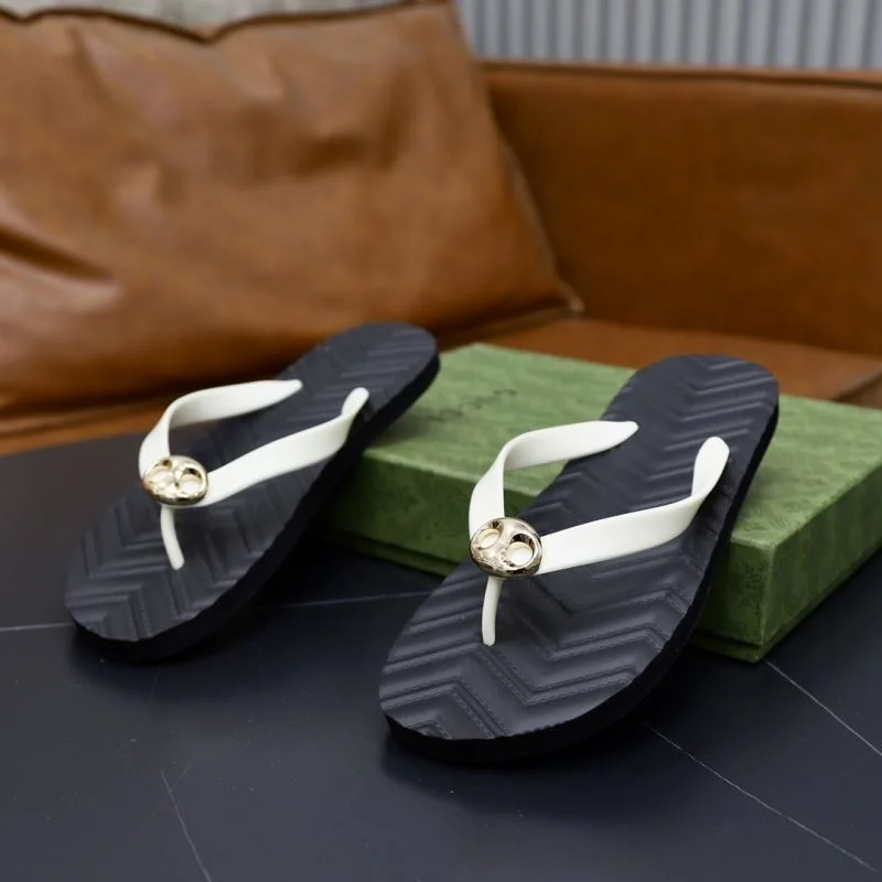 Minimalist Gucci Slippers 23866