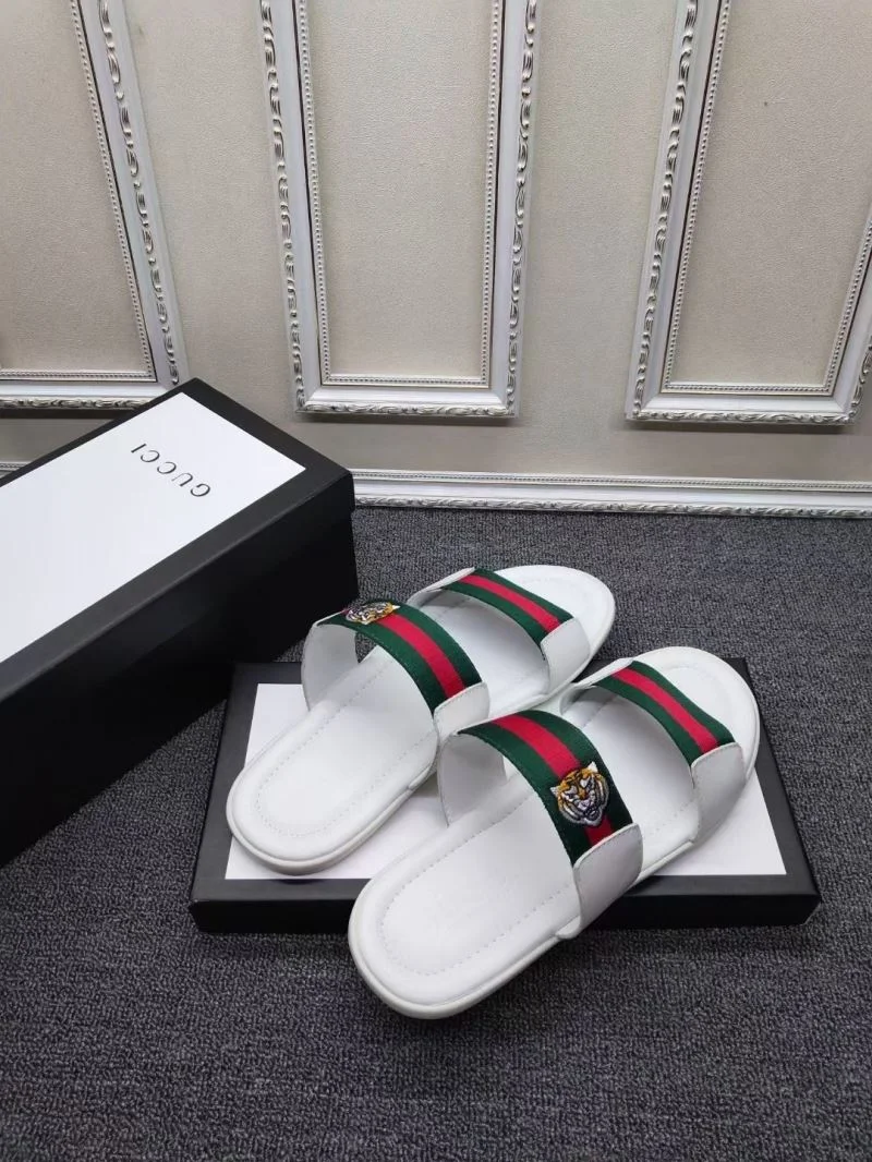 Gucci Slippers WellDesigned 23831