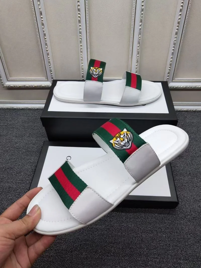 Gucci Slippers WellDesigned 23831