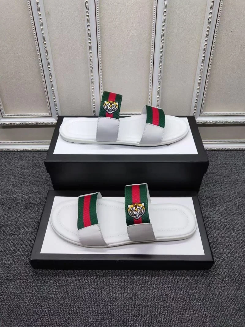 Gucci Slippers WellDesigned 23831