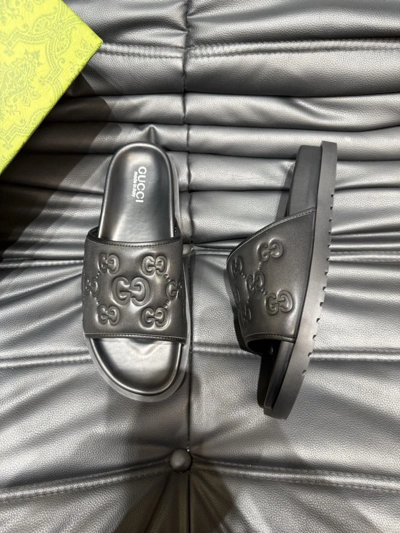 Gucci Slippers UrbanStyle 23835