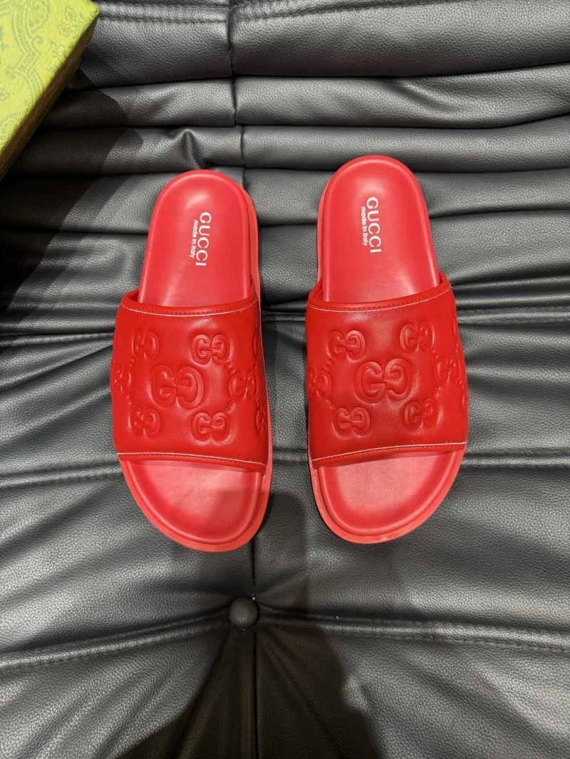 EyeCatching Gucci Slippers 23816
