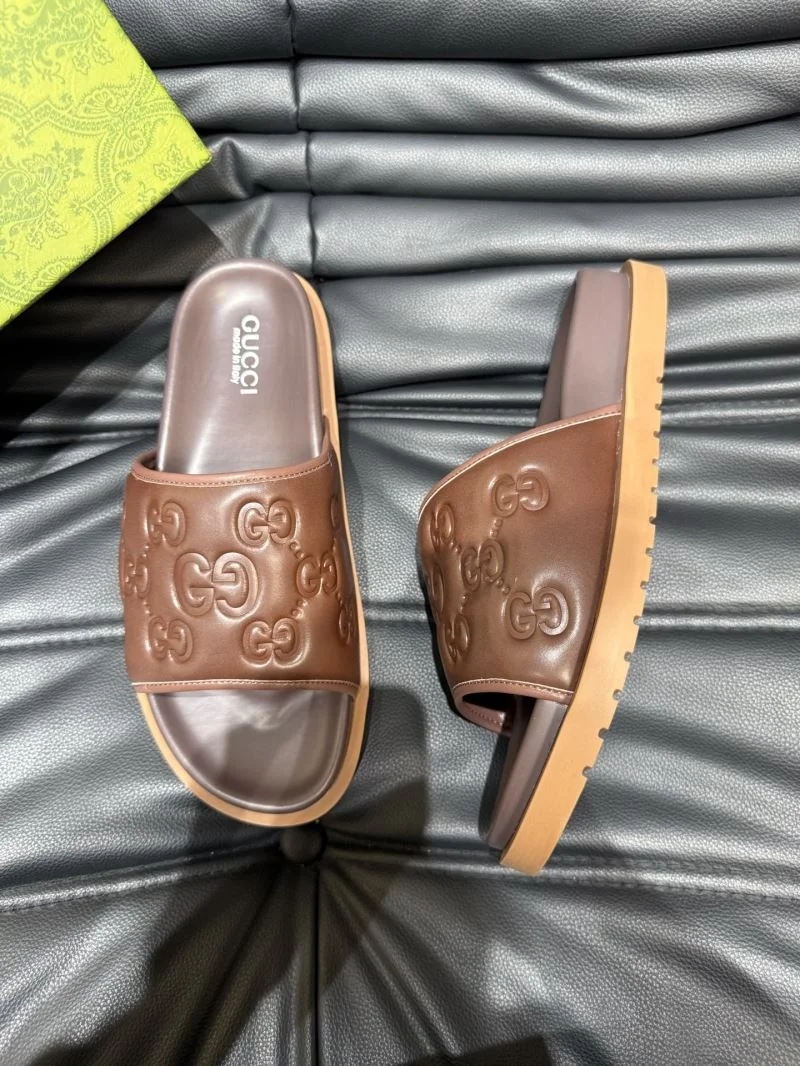 Gucci Slippers WrinkleFree 23832