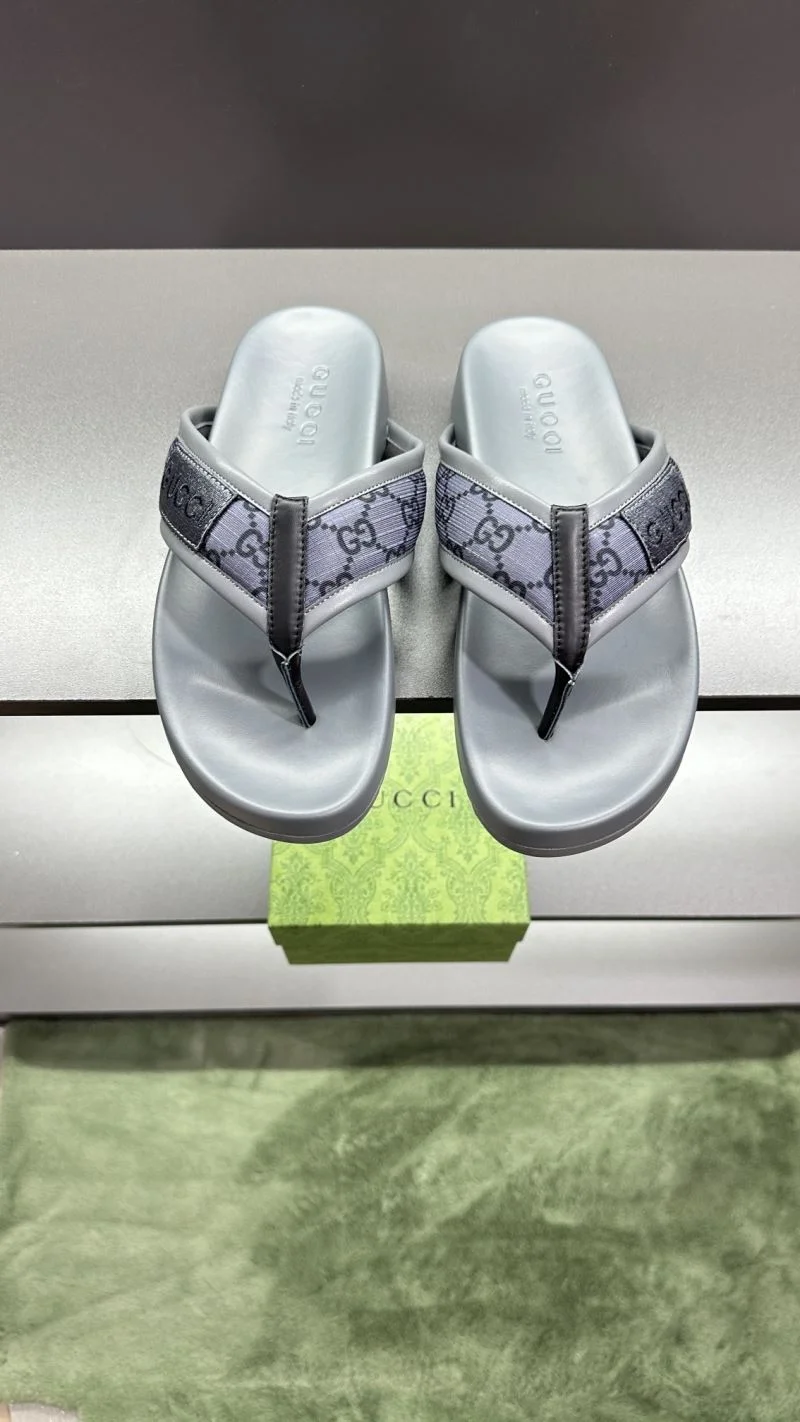 Bright Gucci Slippers 23842