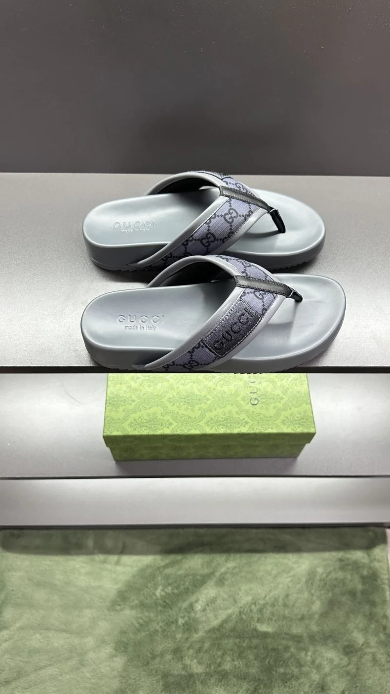 Bright Gucci Slippers 23842