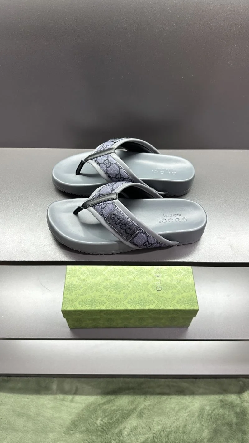 Bright Gucci Slippers 23842