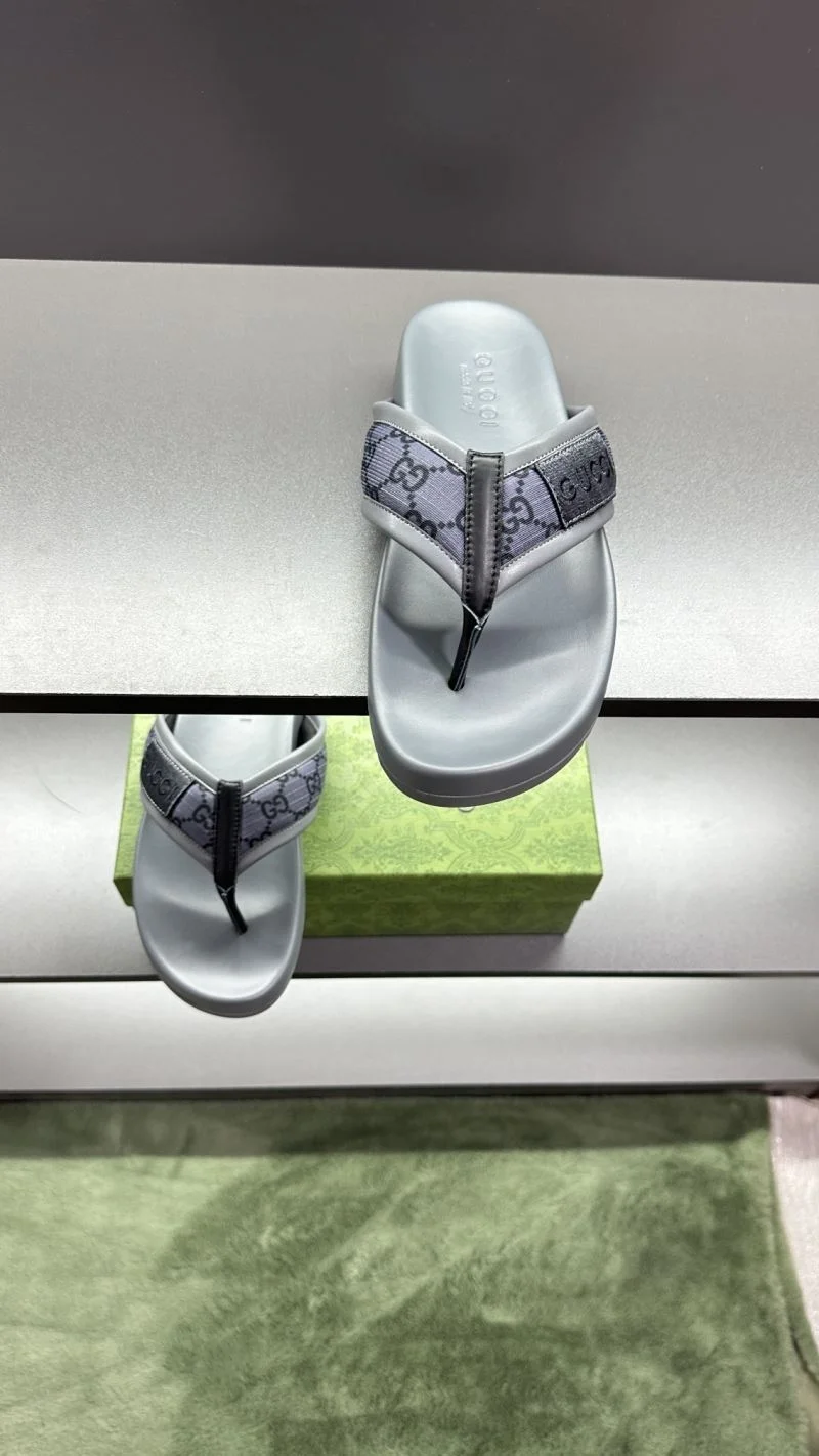 Bright Gucci Slippers 23842