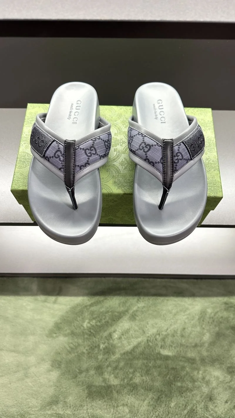 Bright Gucci Slippers 23842