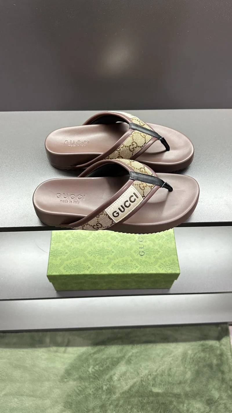 Durable Gucci Slippers 23821