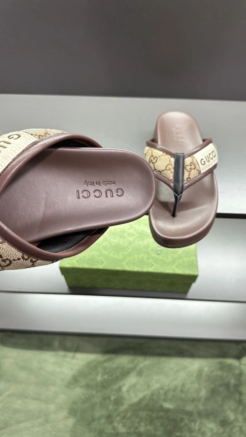 Durable Gucci Slippers 23821