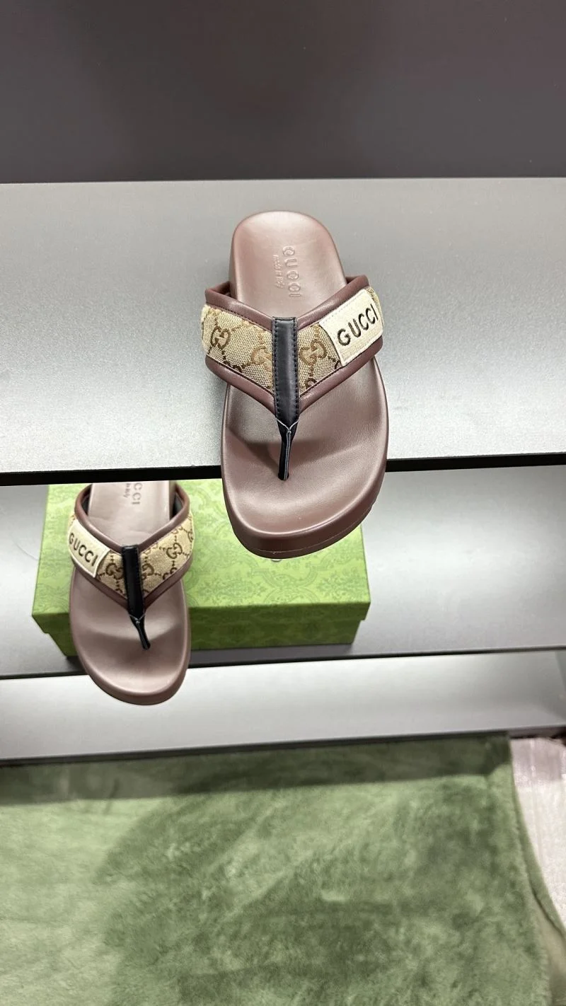 Durable Gucci Slippers 23821