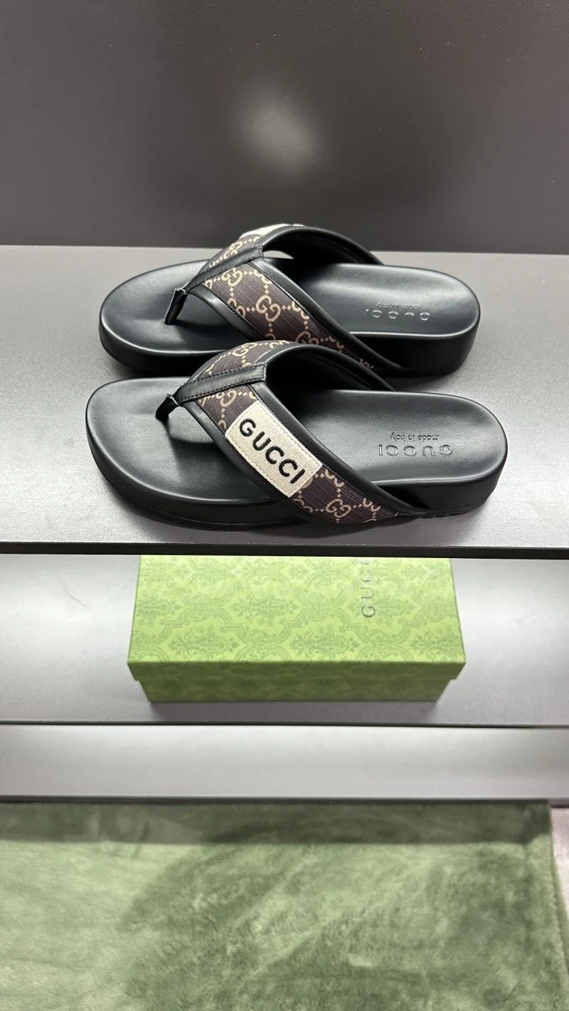 Timeless Gucci Slippers 23805