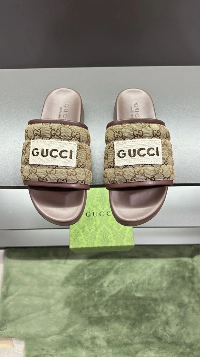 Gucci Slippers ComfortFit 23810