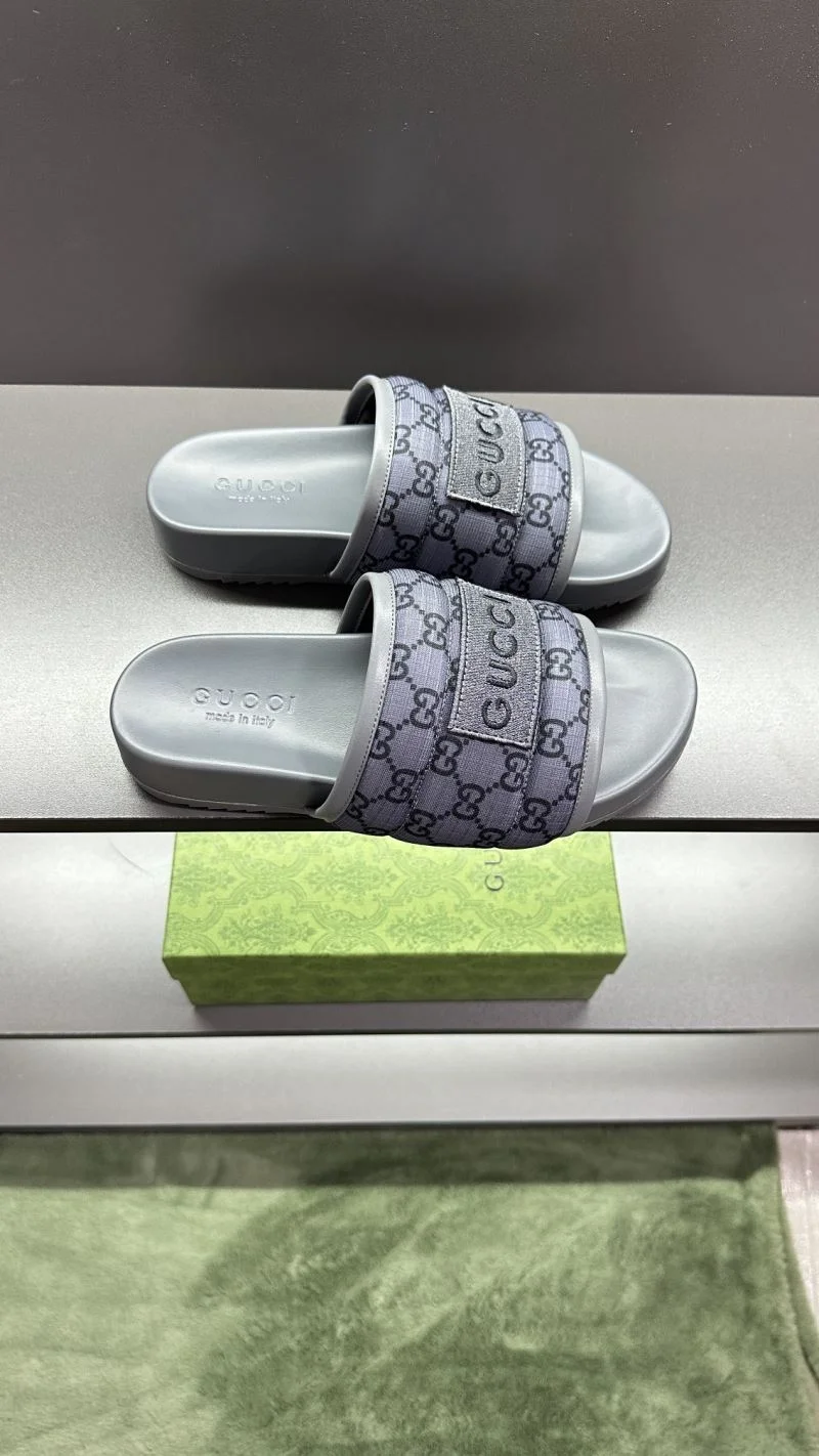 Gucci Slippers RelaxedFit 23833