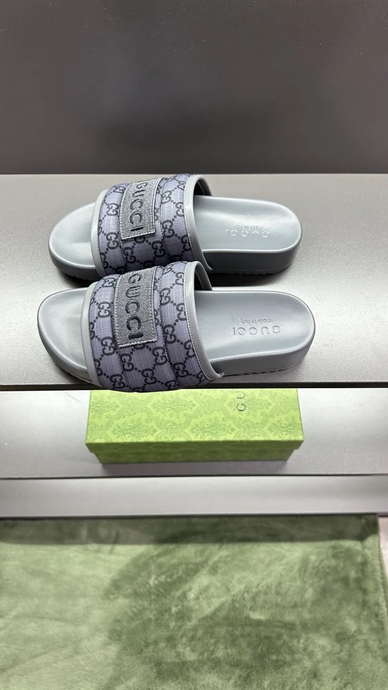 Gucci Slippers RelaxedFit 23833