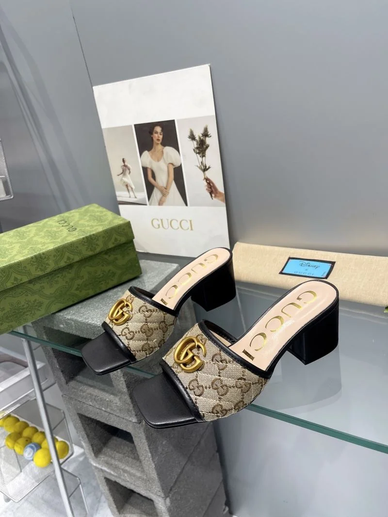 Resilient Gucci Slippers 24982