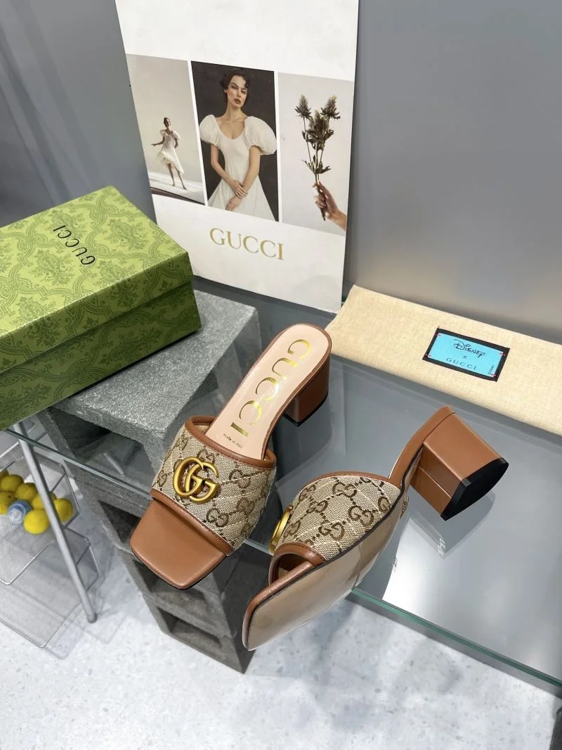 Gucci Slippers ZipUp 24978