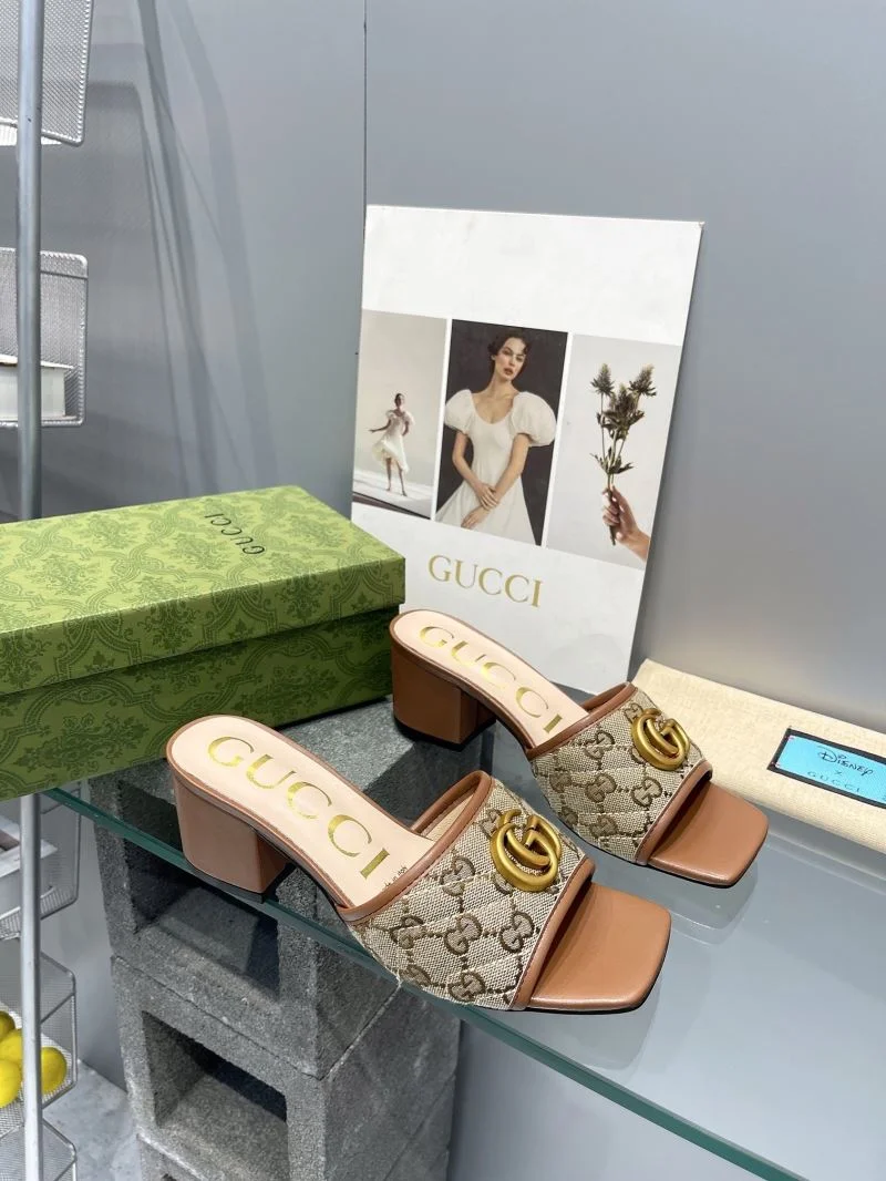 Gucci Slippers ZipUp 24978