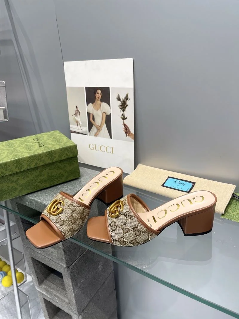 Gucci Slippers ZipUp 24978