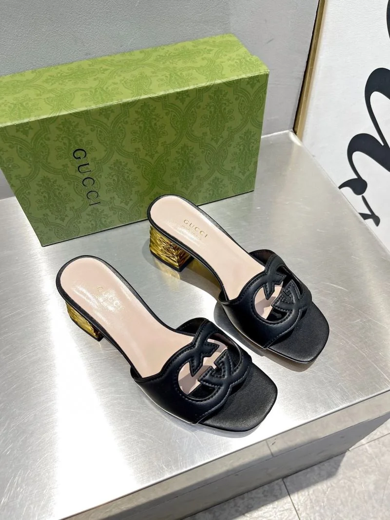 Effortless Gucci Slippers 25029