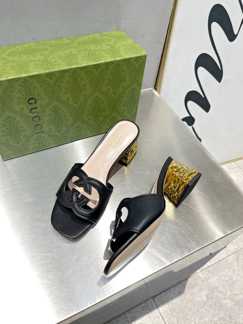 Effortless Gucci Slippers 25029