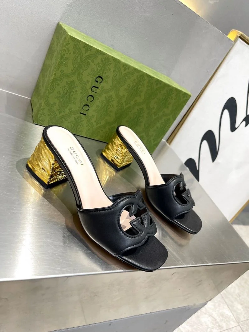 Effortless Gucci Slippers 25029