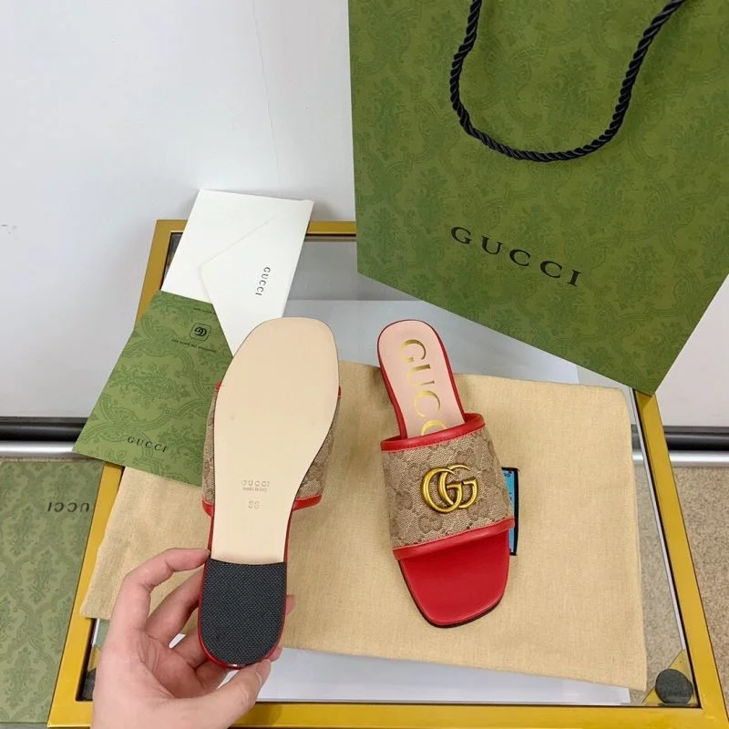 Bold Gucci Slippers 24960