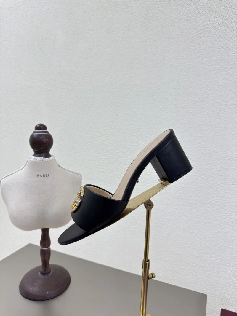 Youthful Gucci Slippers 25102