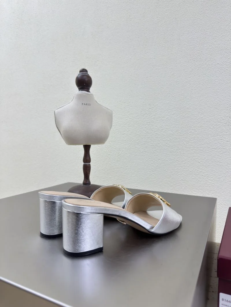 Youthful Gucci Slippers 25014