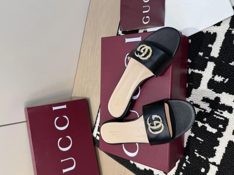 Contemporary Gucci Slippers 24930