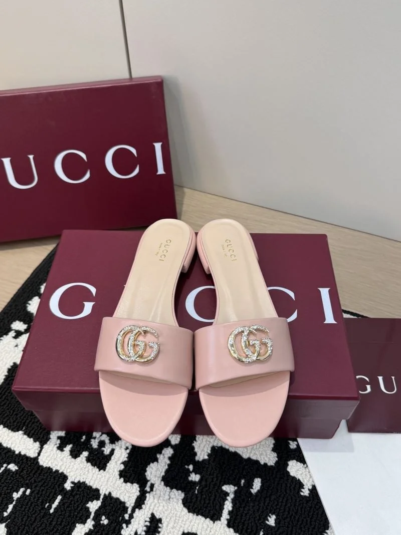 Functional Gucci Slippers 24935