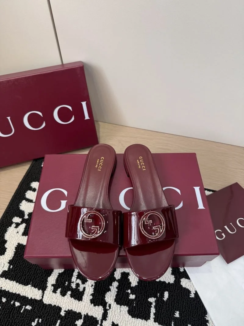 Gucci Slippers Elegant 24931