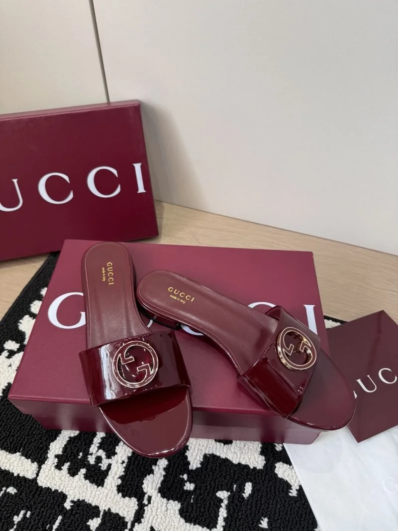 Gucci Slippers Elegant 24931