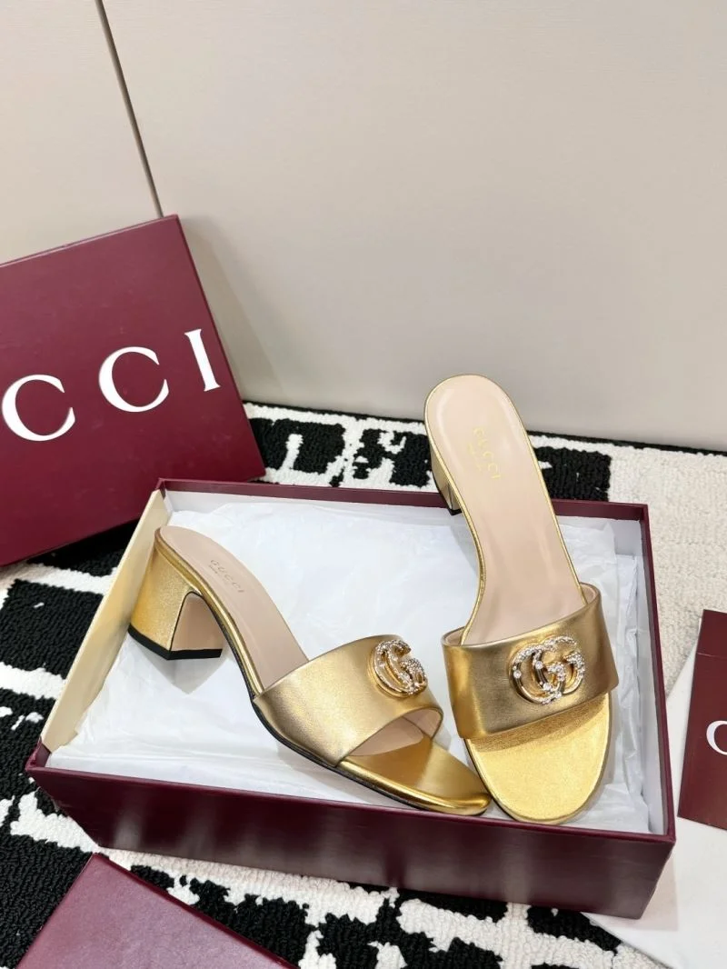 Gucci Slippers Trendsetting 24918