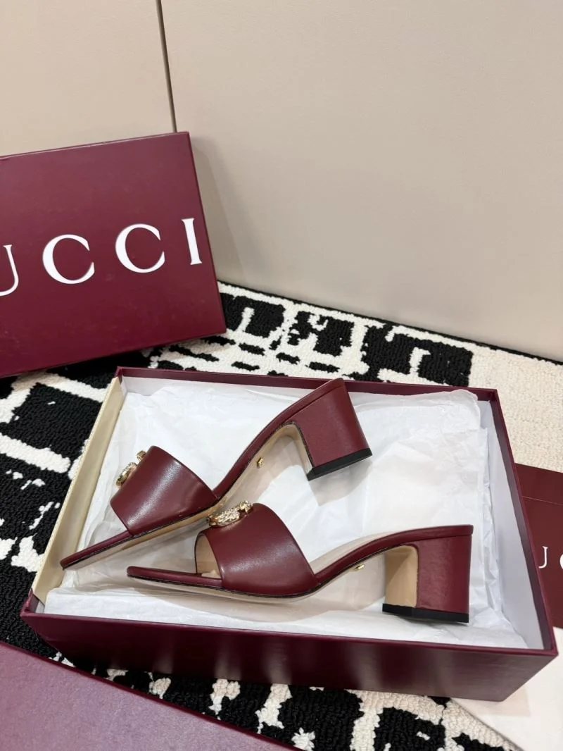 Gucci Slippers Chic 24926