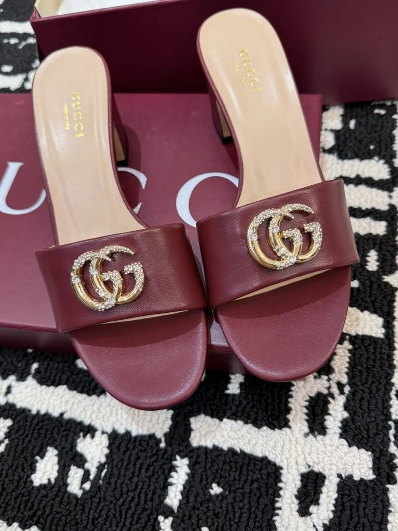 Gucci Slippers Chic 24926