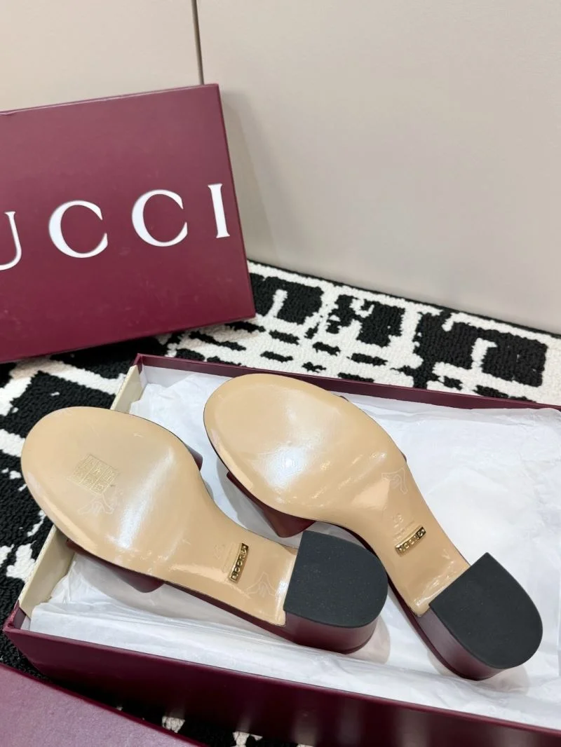 Gucci Slippers Chic 24926