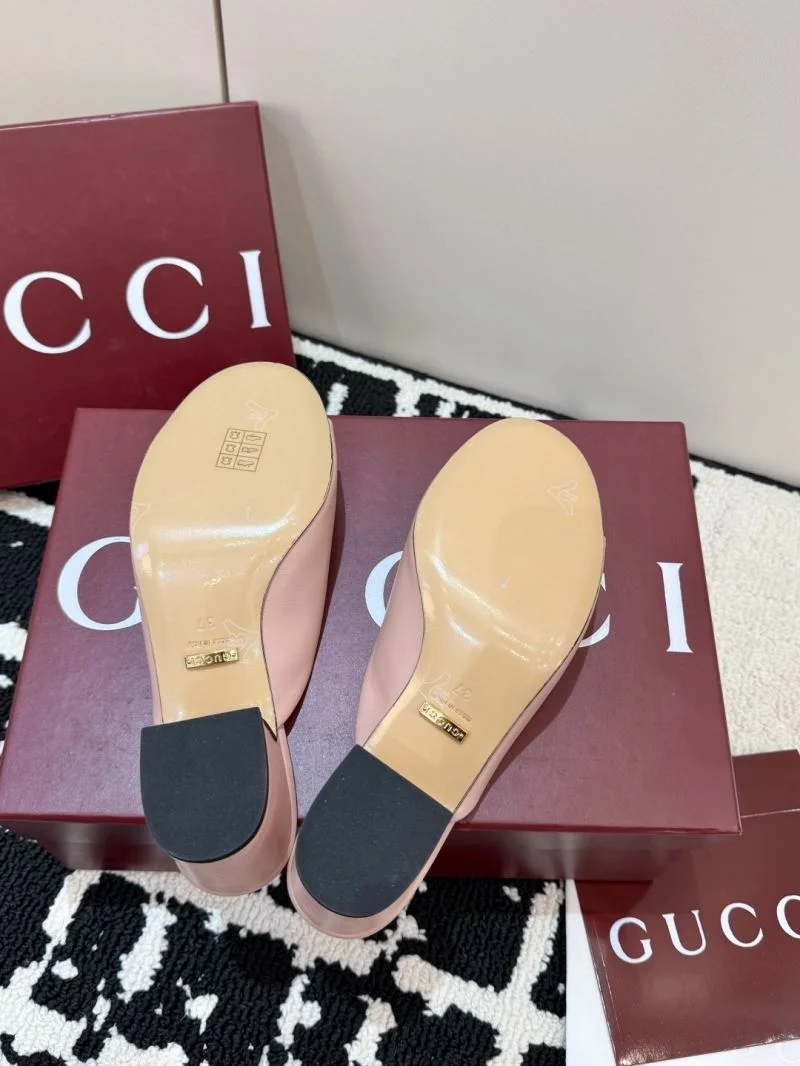 Gucci Slippers Timeless 24916