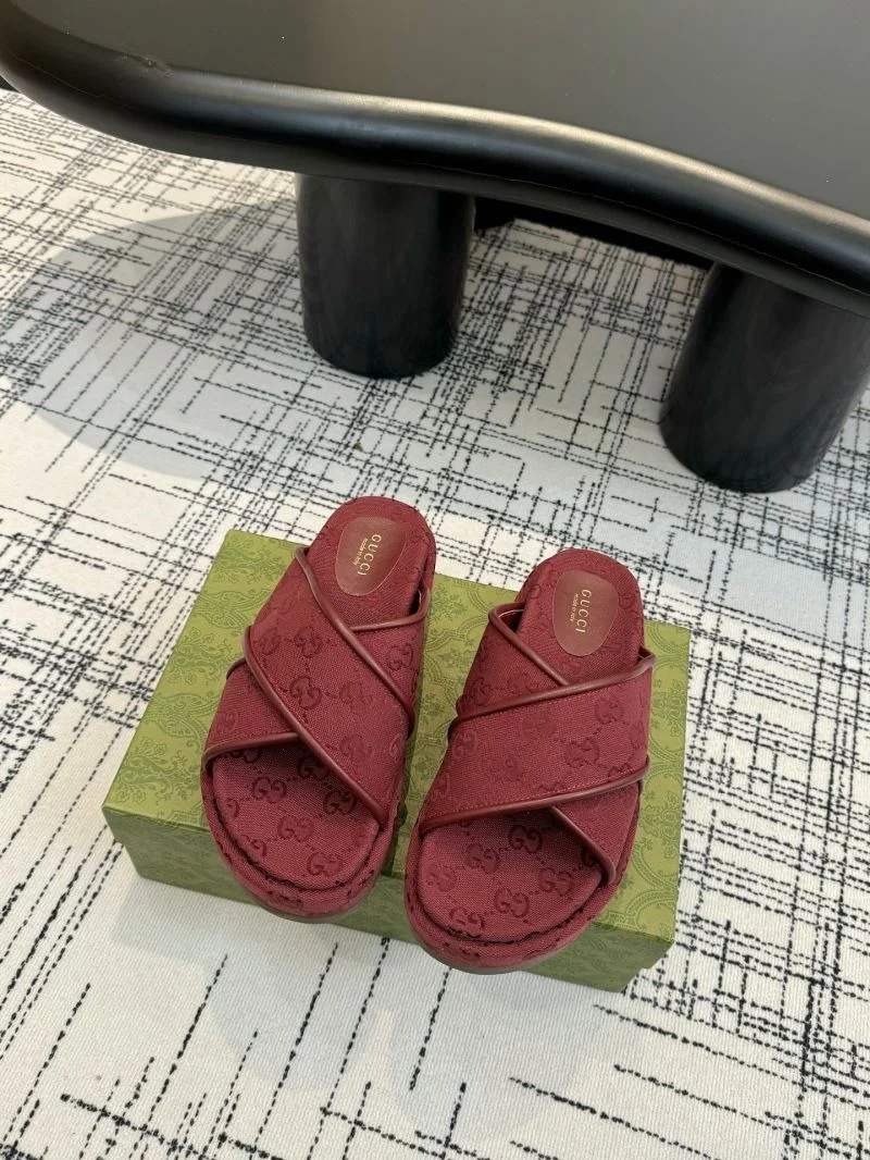 Gucci Slippers Sporty 24921