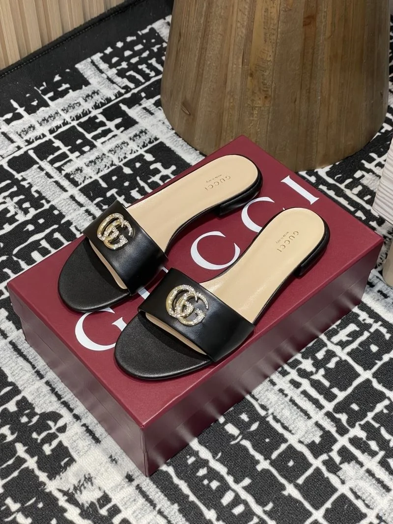 Neat Gucci Slippers 24878