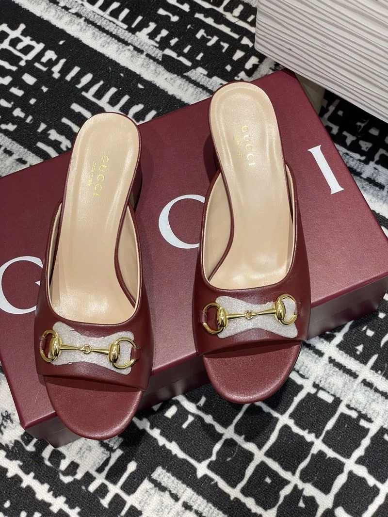 Unisex Gucci Slippers 24868