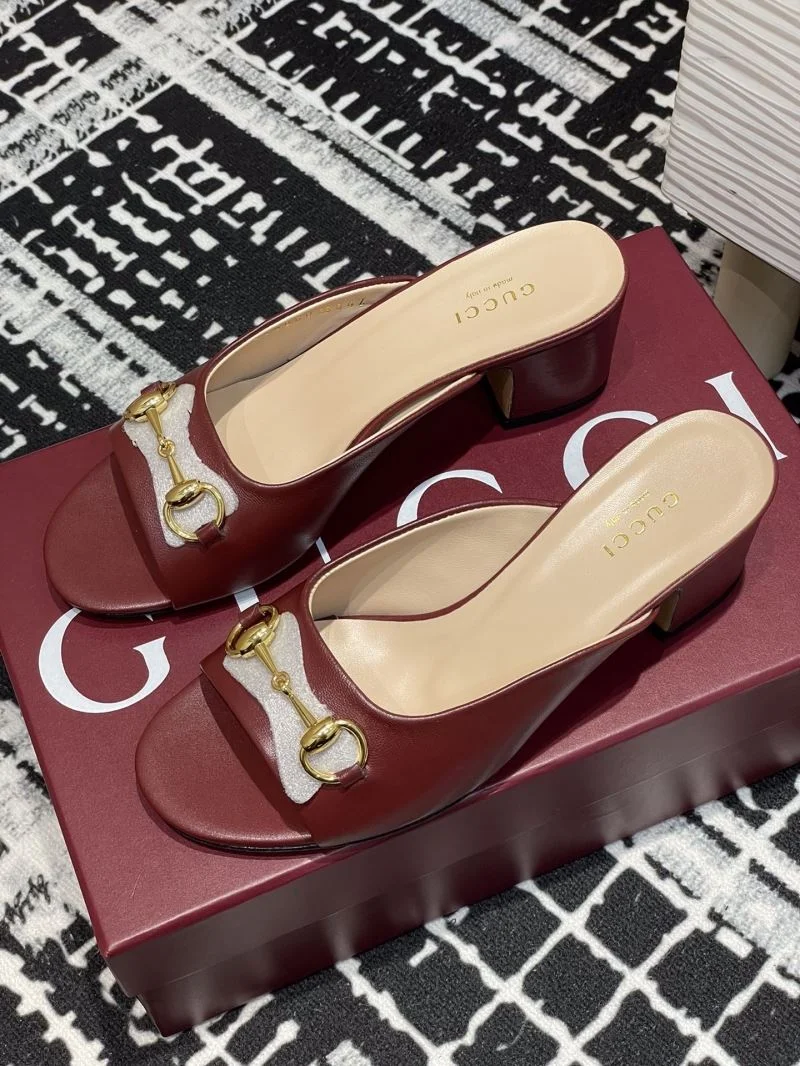 Unisex Gucci Slippers 24868