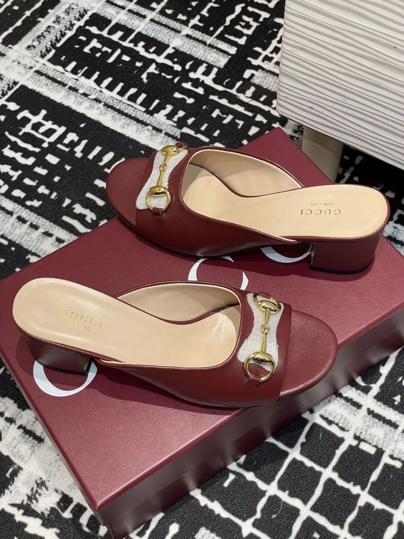 Unisex Gucci Slippers 24868