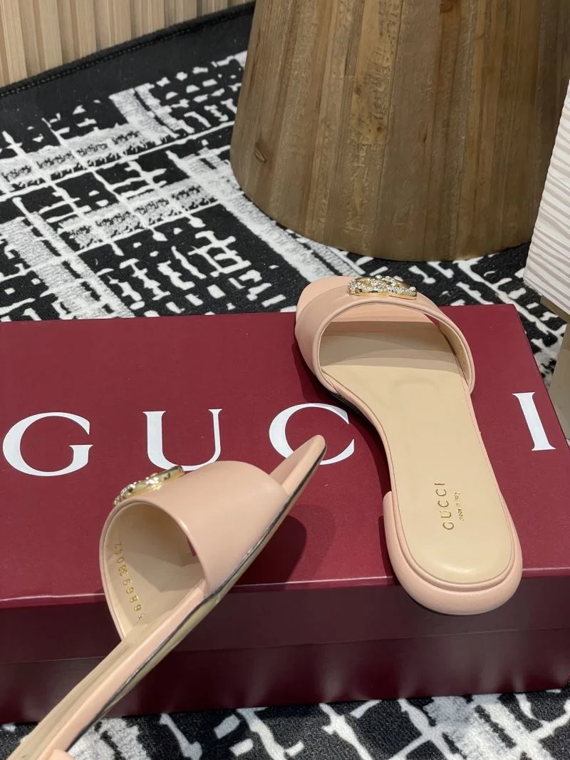 Compact Gucci Slippers 24860