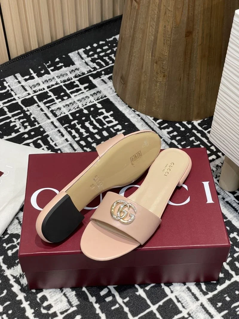 Compact Gucci Slippers 24860