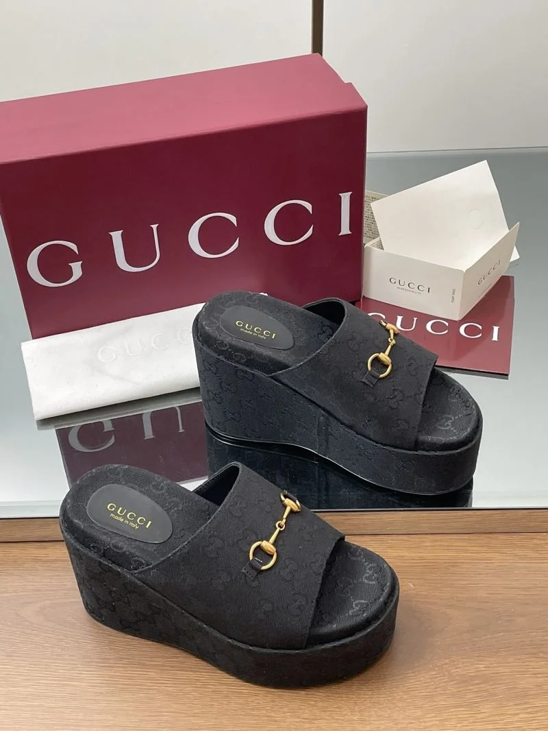Bold Gucci Slippers 24729