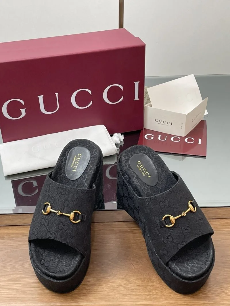 Bold Gucci Slippers 24729